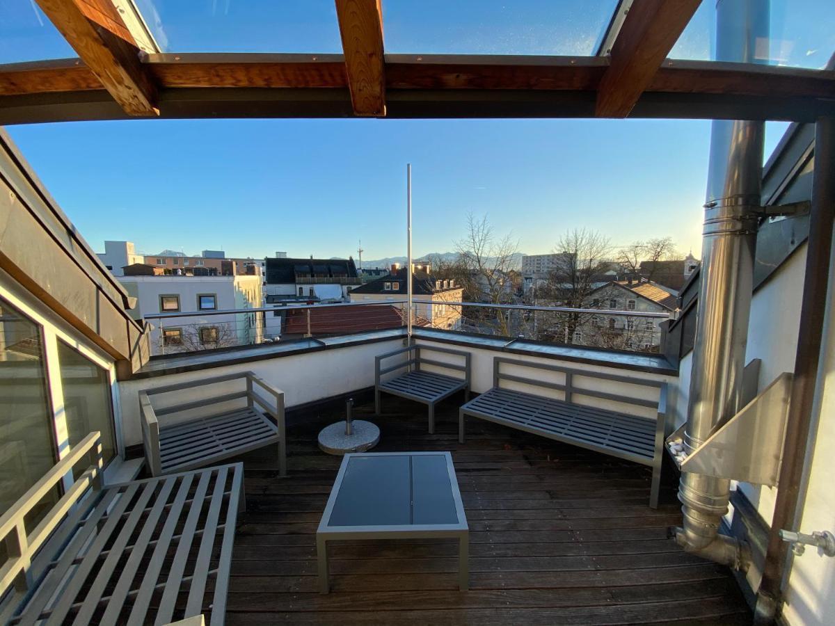 City Dachterassenwohnung Rosenheim Buitenkant foto
