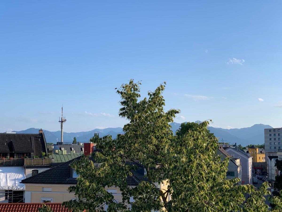 City Dachterassenwohnung Rosenheim Buitenkant foto